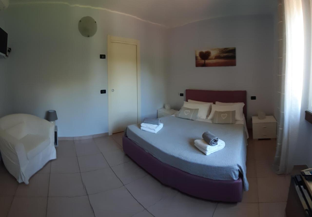 Villa Leilani B&B Sale Marasino Exterior foto